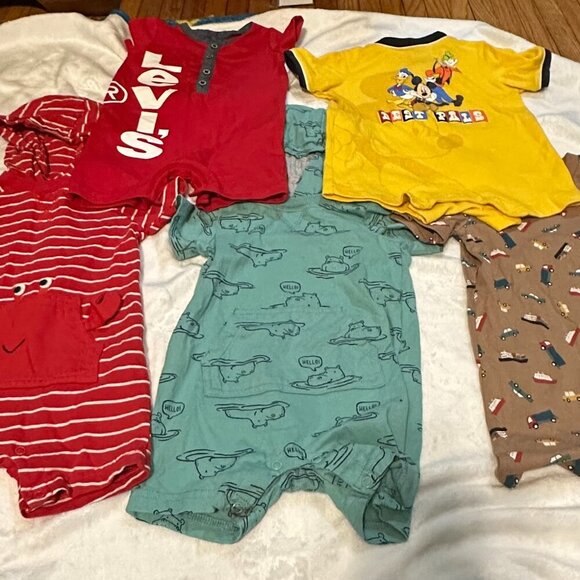 5 Pre-Owned Baby Boy 12 Month Rompers - Picture 1 of 16